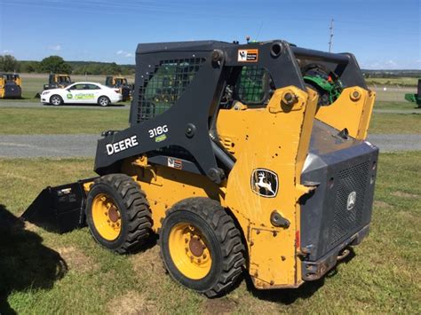 john deere 318g skid steer